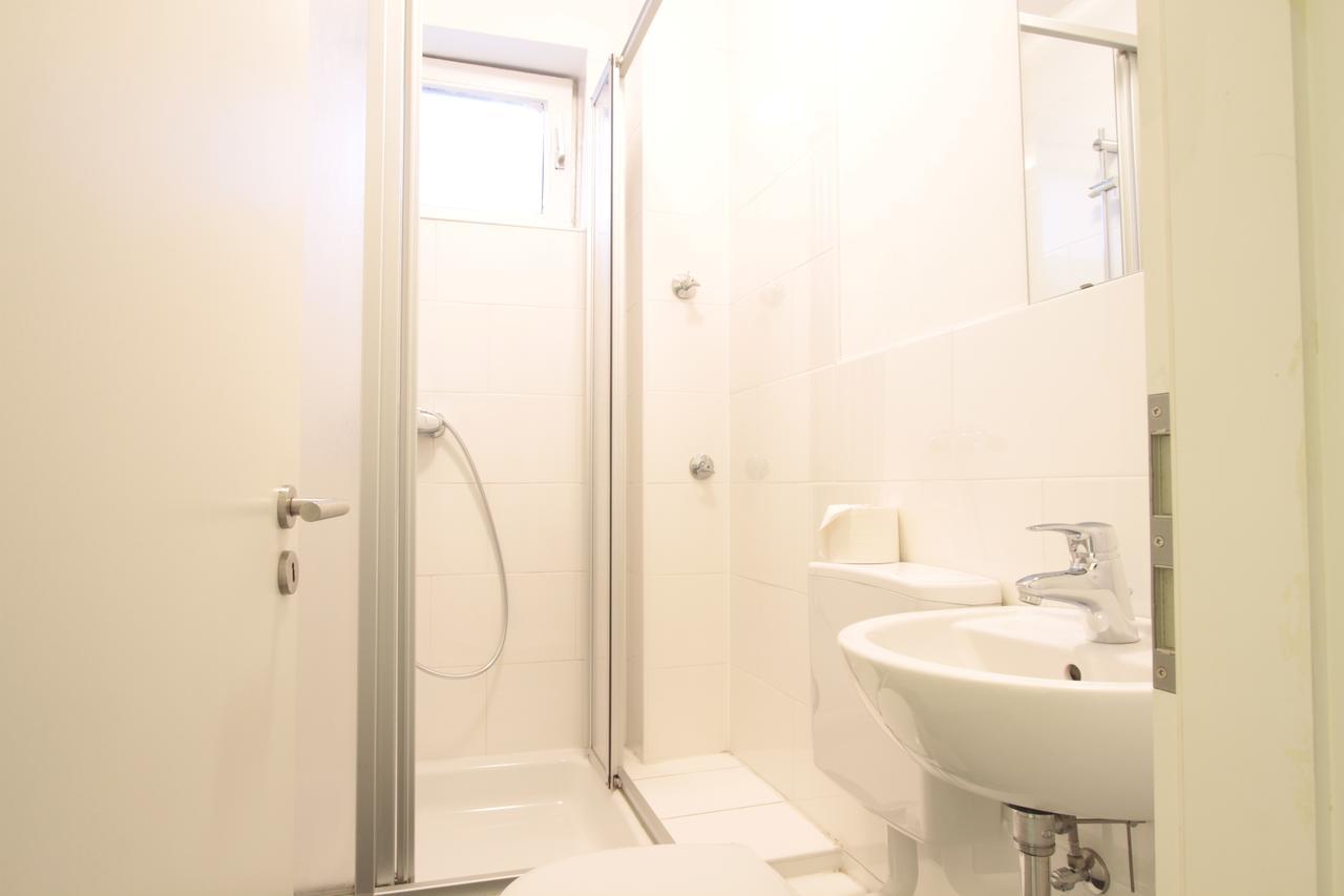Bedpark Altona Pension Хамбург Екстериор снимка